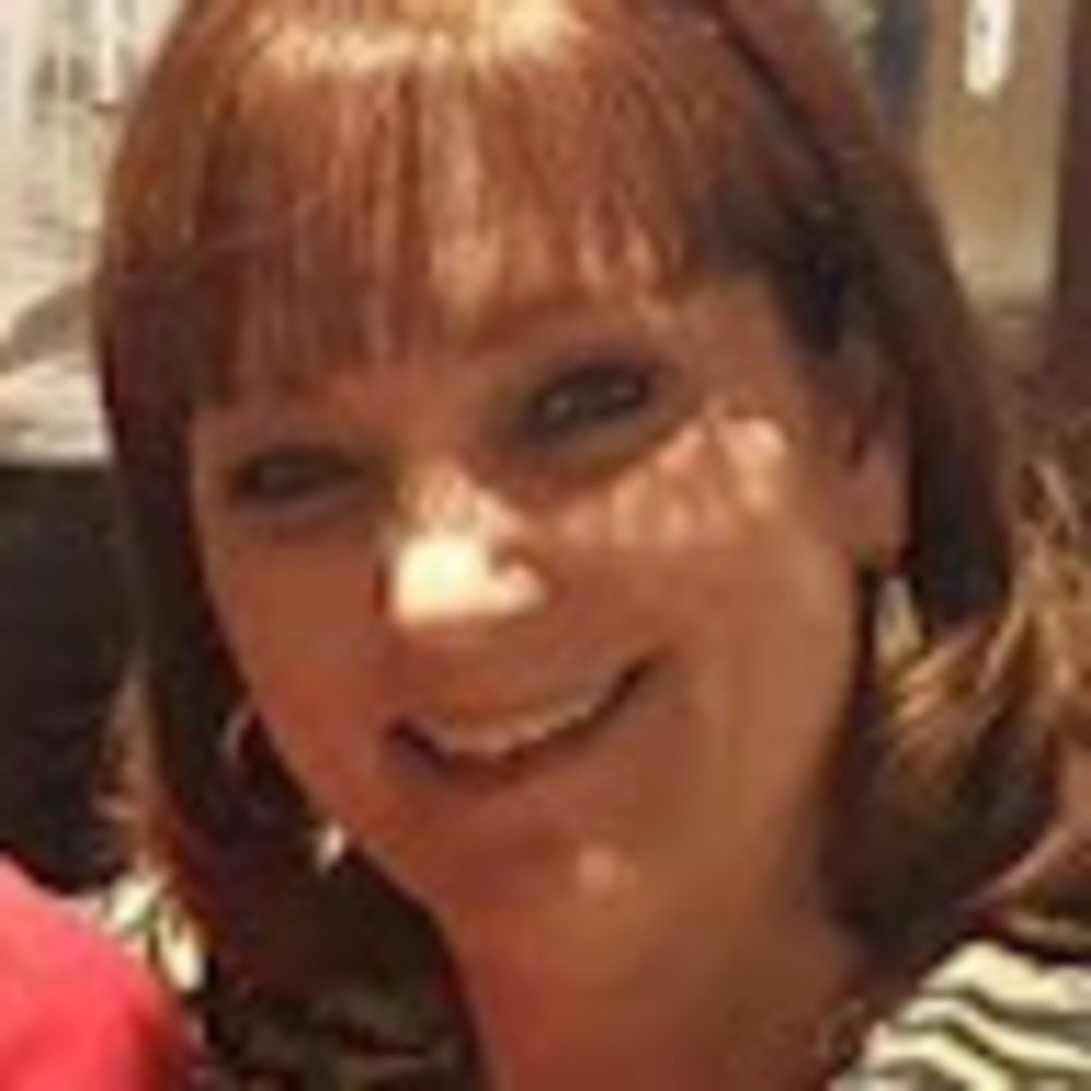 Meet your Posher, Debra ecrette